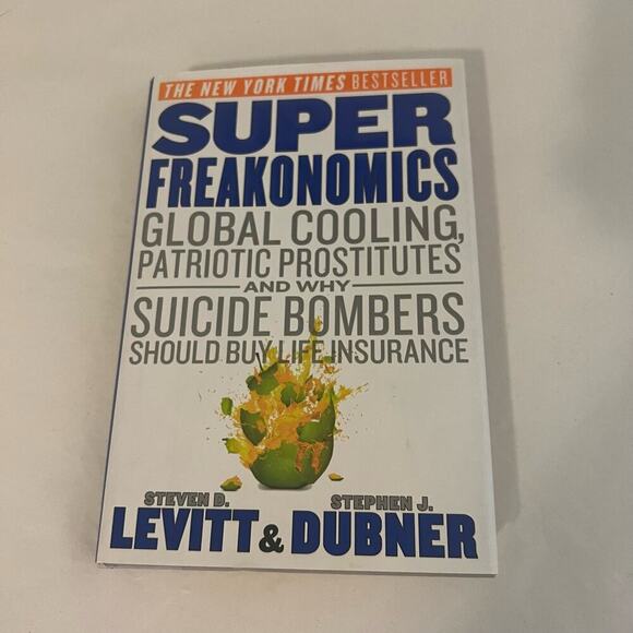 5/ $25 Super Freakonomics Hardback book Levitt and Dubner - Picture 1 of 6
